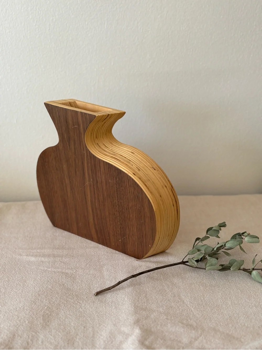 Vase Vintage Two-Tone Wood - Brown and Tan